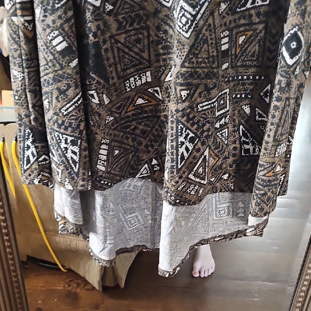 Geometric Patterned Dress - Picture 3 of 10